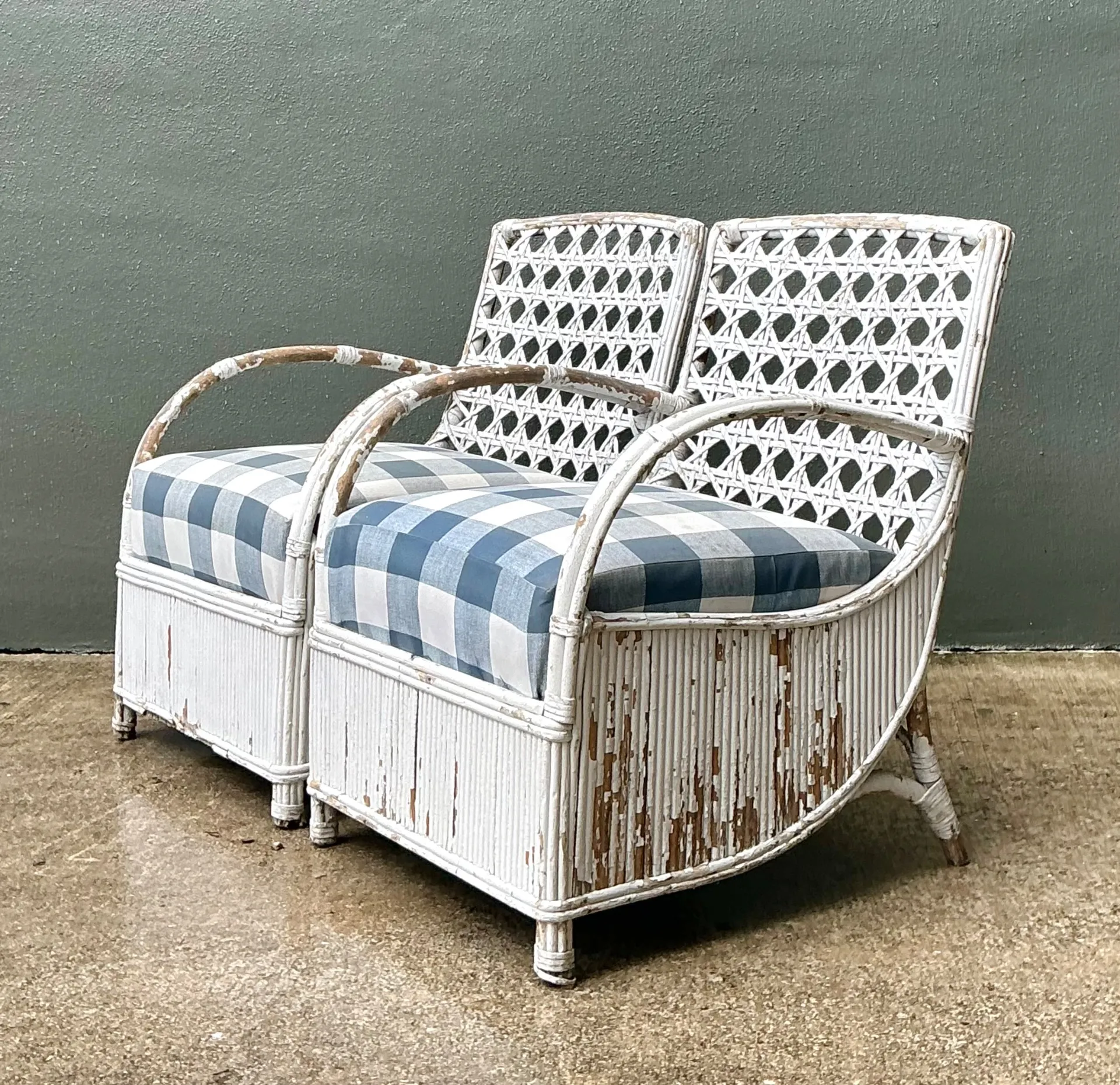 Vintage White Rattan Lounge Chairs - A Pair — additional photo 5