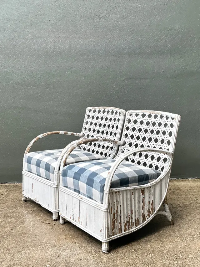 Vintage White Rattan Lounge Chairs - A Pair — additional photo 8