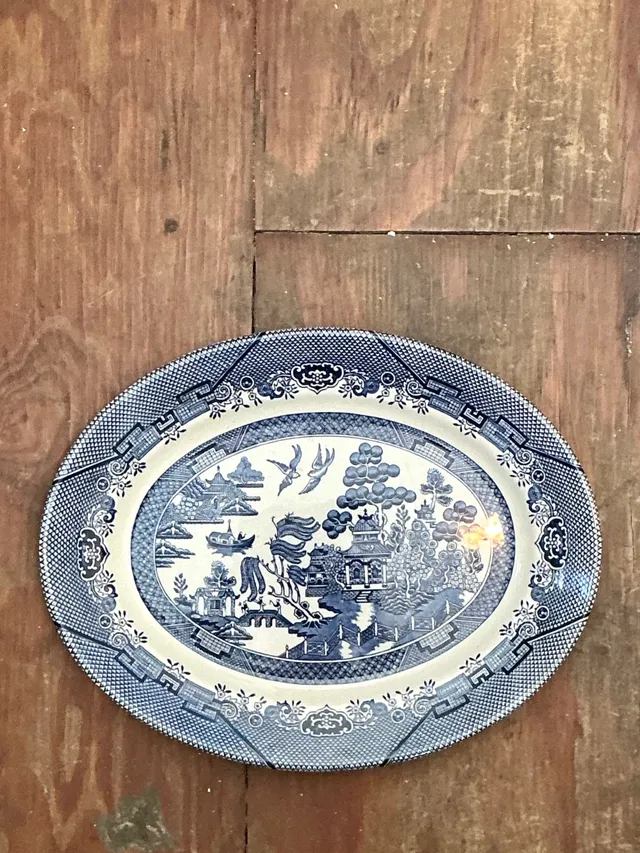 Vintage Chinese Blue Willow Ceramic Platter — additional photo 2