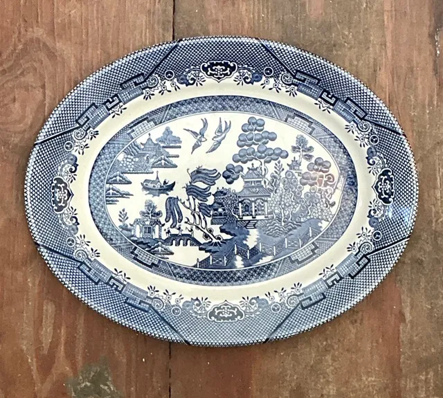 Vintage Chinese Blue Willow Ceramic Platter — additional photo 8