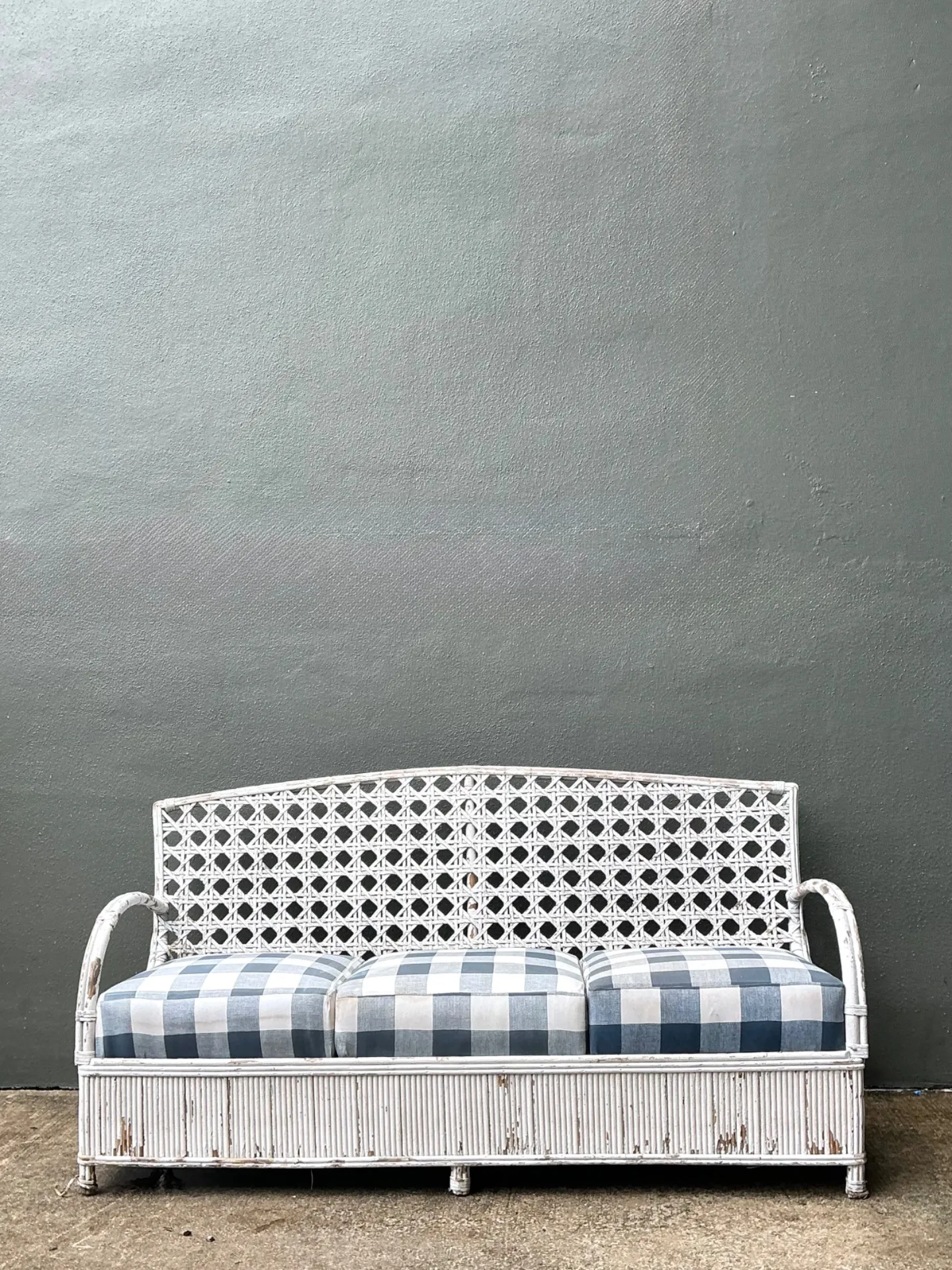 Vintage Distressed White Rattan and Checkered Sofa — additional photo 5