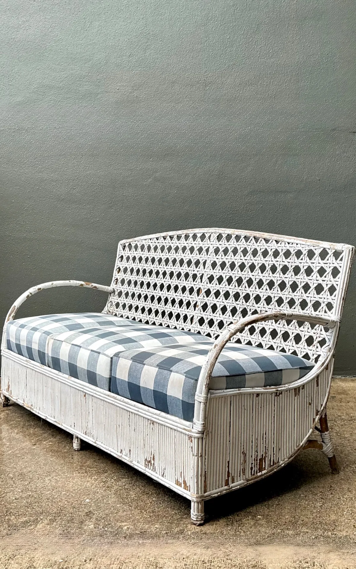 Vintage Distressed White Rattan and Checkered Sofa — additional photo 7