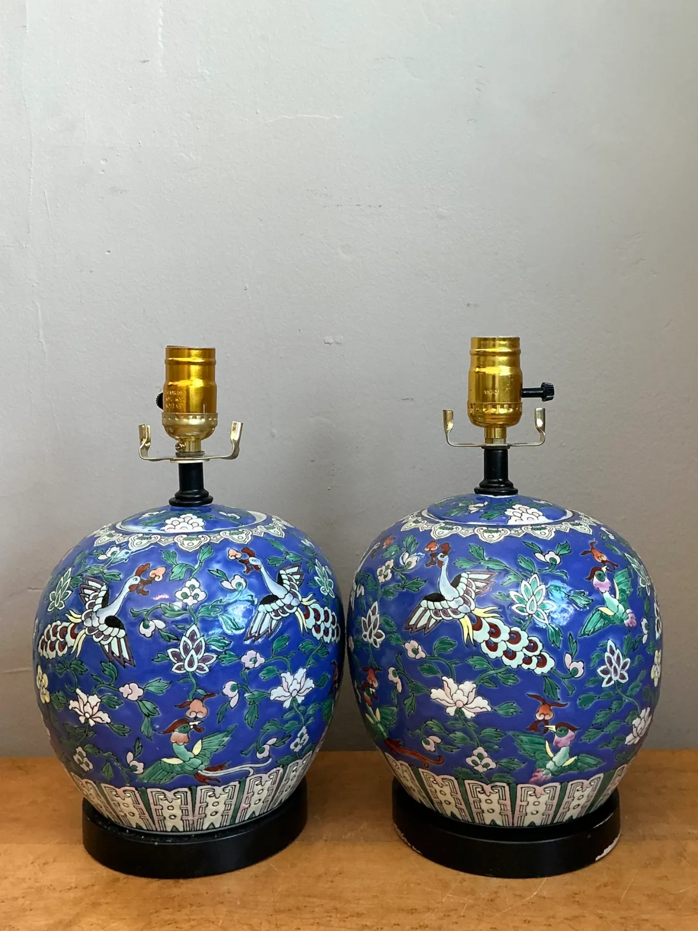 Vintage Floral Ceramic Table Lamps - Pair — additional photo 4