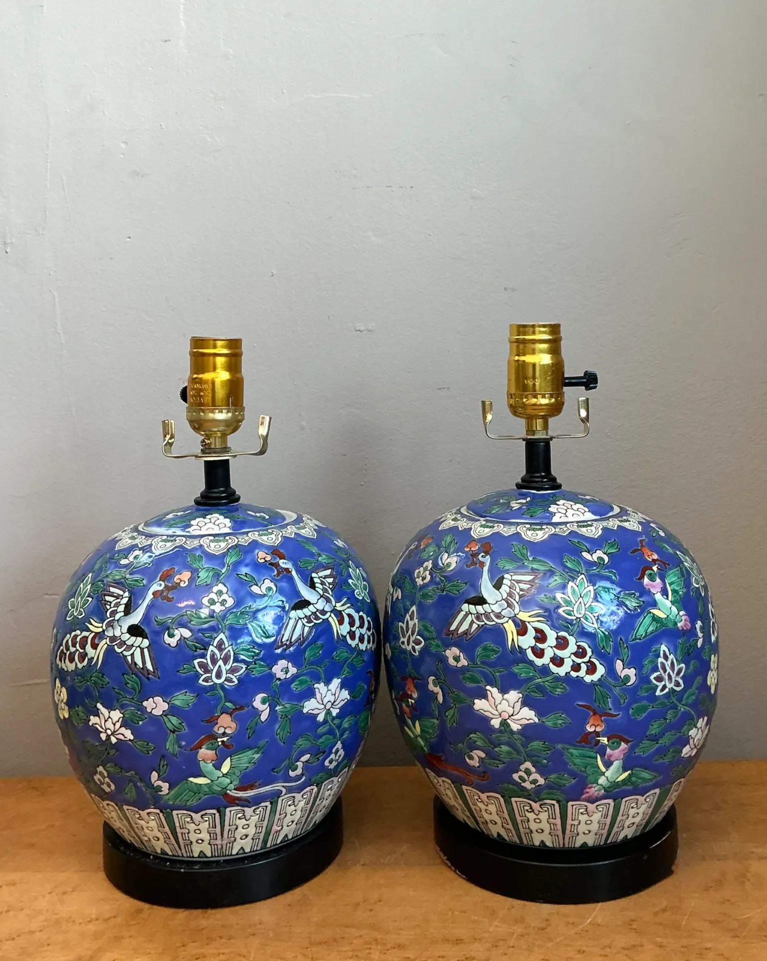Vintage Floral Ceramic Table Lamps - Pair — additional photo 5