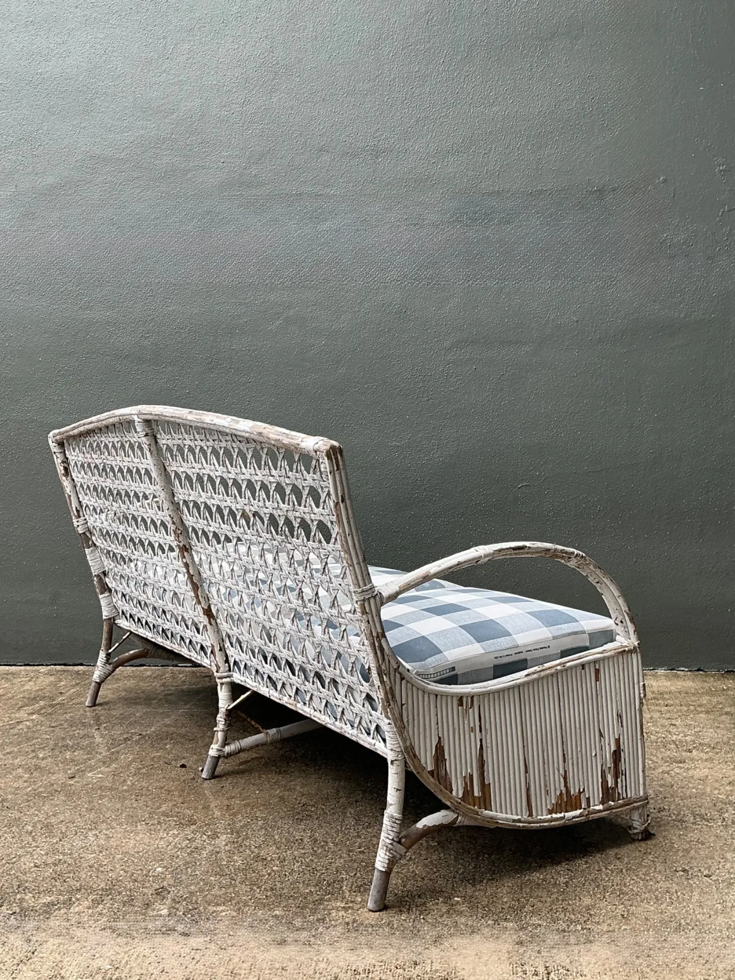 Vintage Distressed White Rattan and Checkered Sofa — additional photo 8