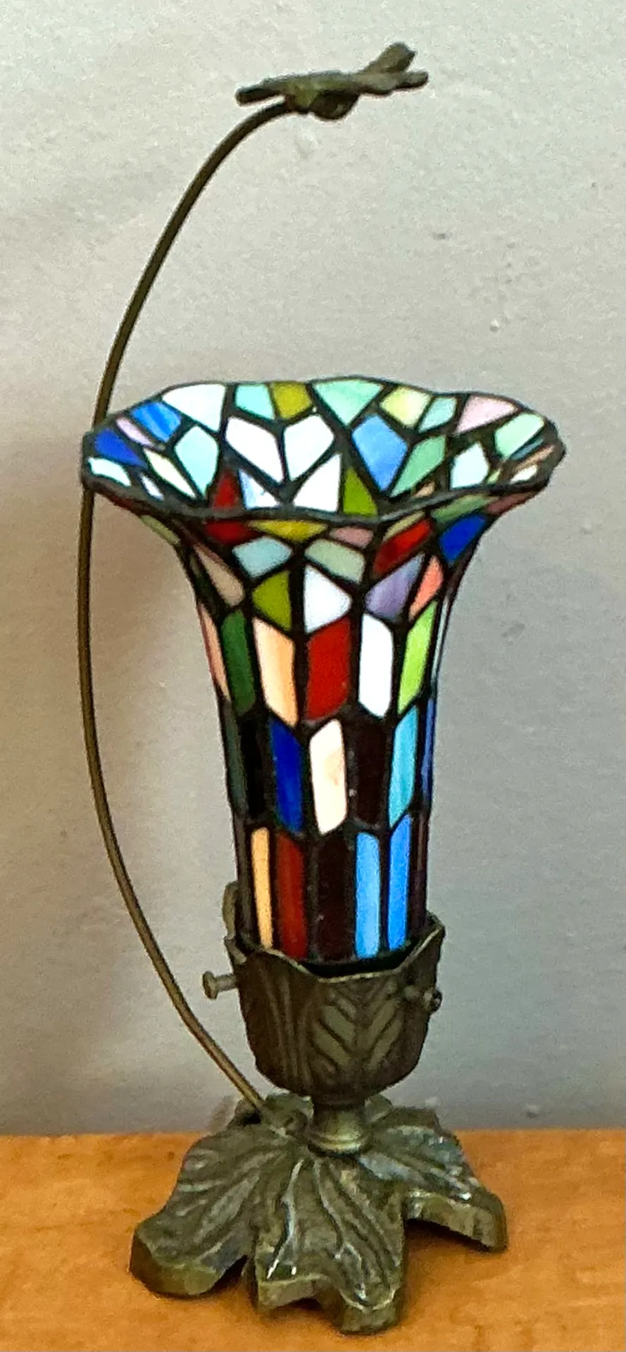 Vintage Stained Glass and Metal Table Lamp — additional photo 8