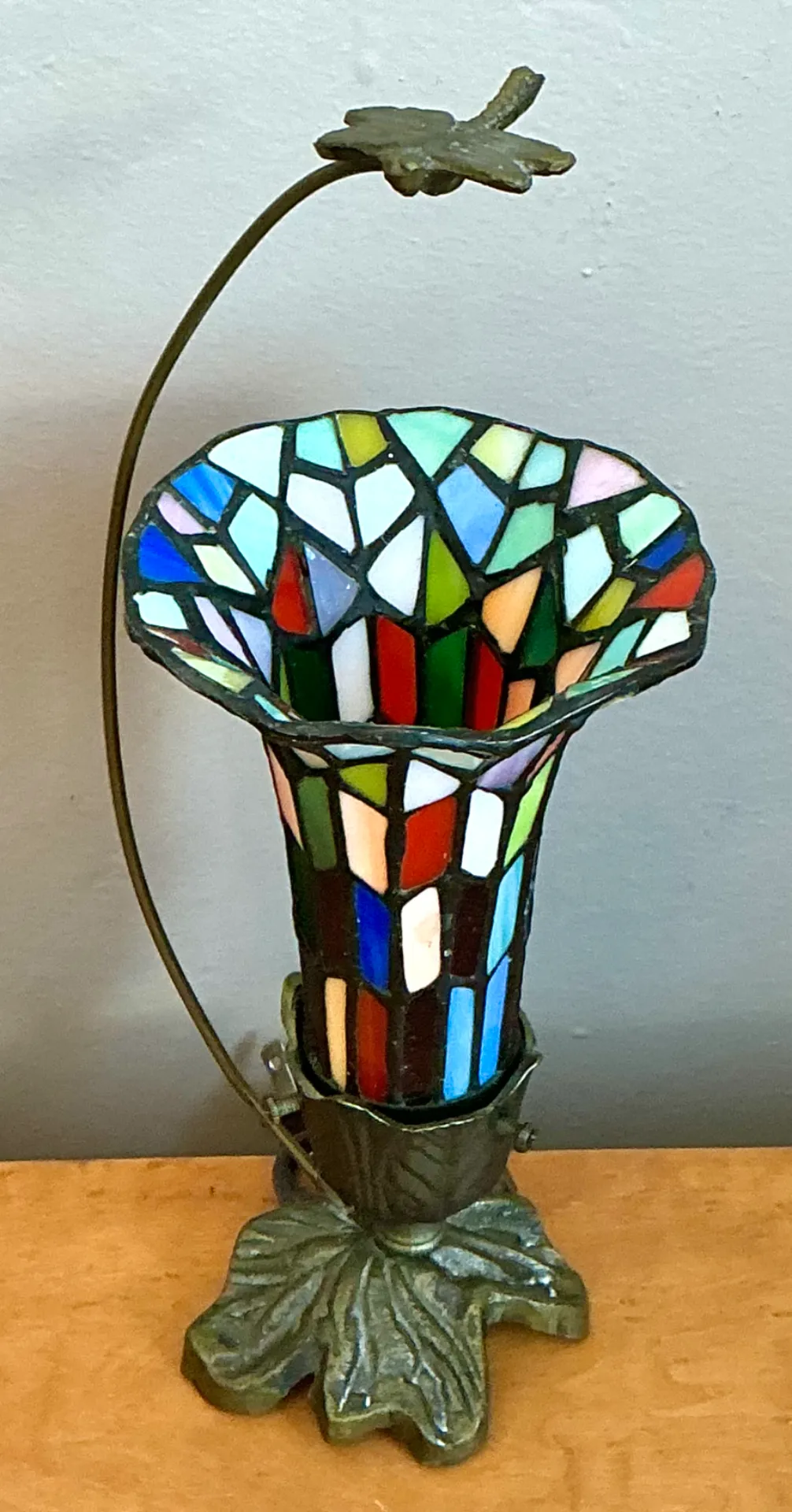 Vintage Stained Glass and Metal Table Lamp — additional photo 2