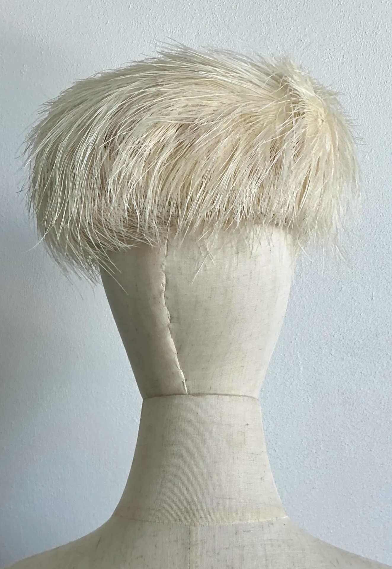 Vintage White Maribou Feather Hat — additional photo 3