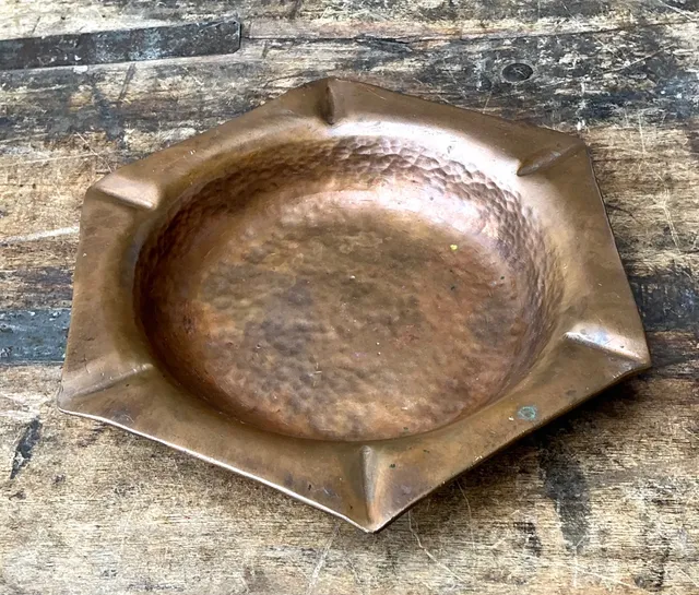 Vintage Hexagonal Hammered Copper Ashtray — additional photo 3