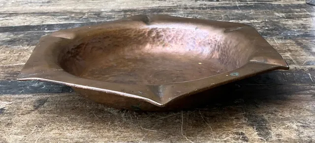Vintage Hexagonal Hammered Copper Ashtray — additional photo 5