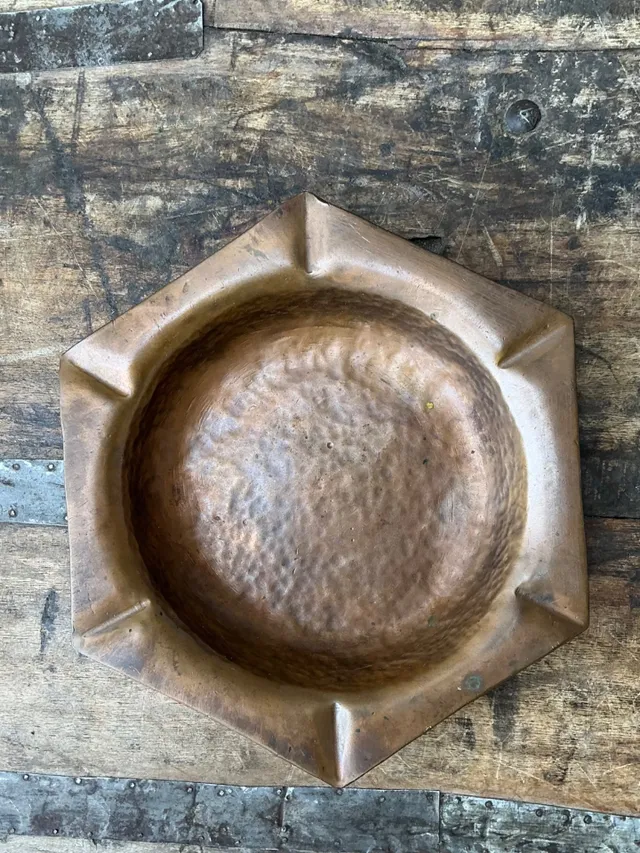 Vintage Hexagonal Hammered Copper Ashtray — additional photo 4
