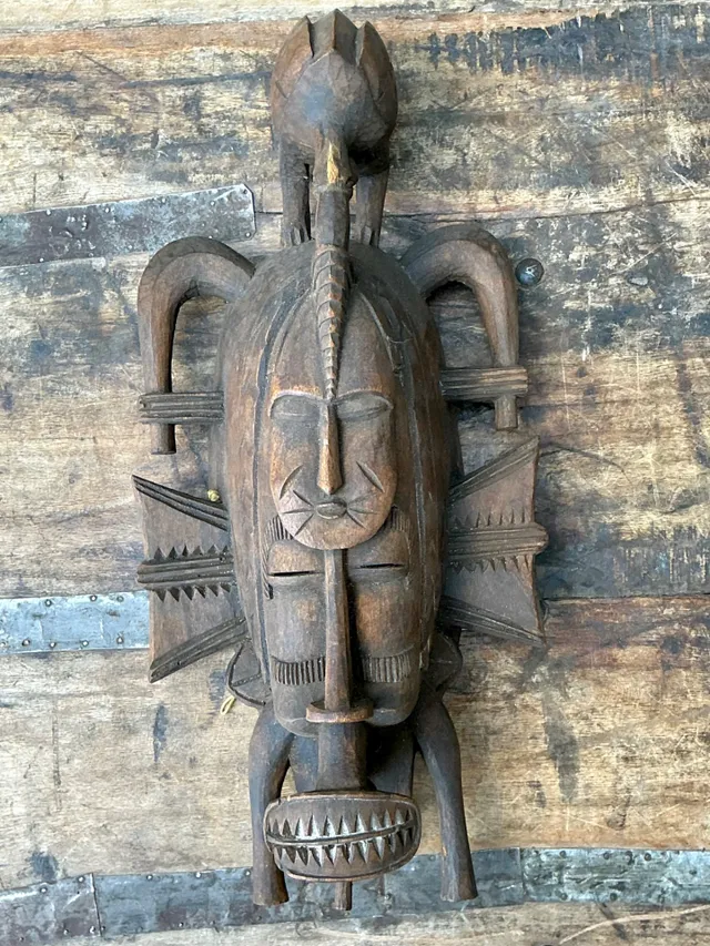 Vintage Tribal Carved Wood Mask — additional photo 7