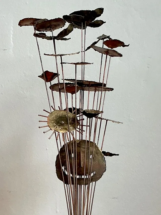 Vintage Brutalist Metal Flower Sculpture — additional photo 1