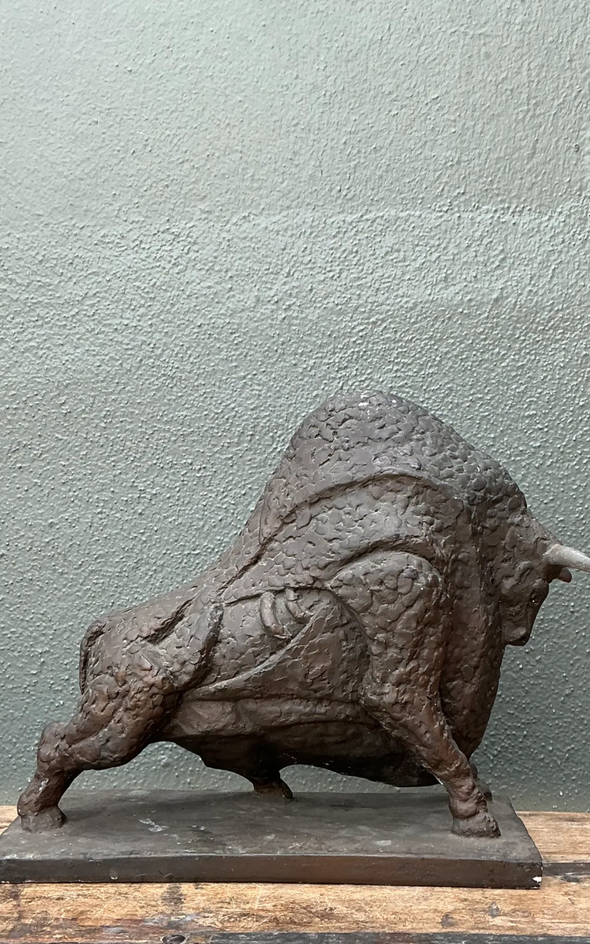 Vintage MCM Textured Plaster Bull Sculpture — additional photo 6