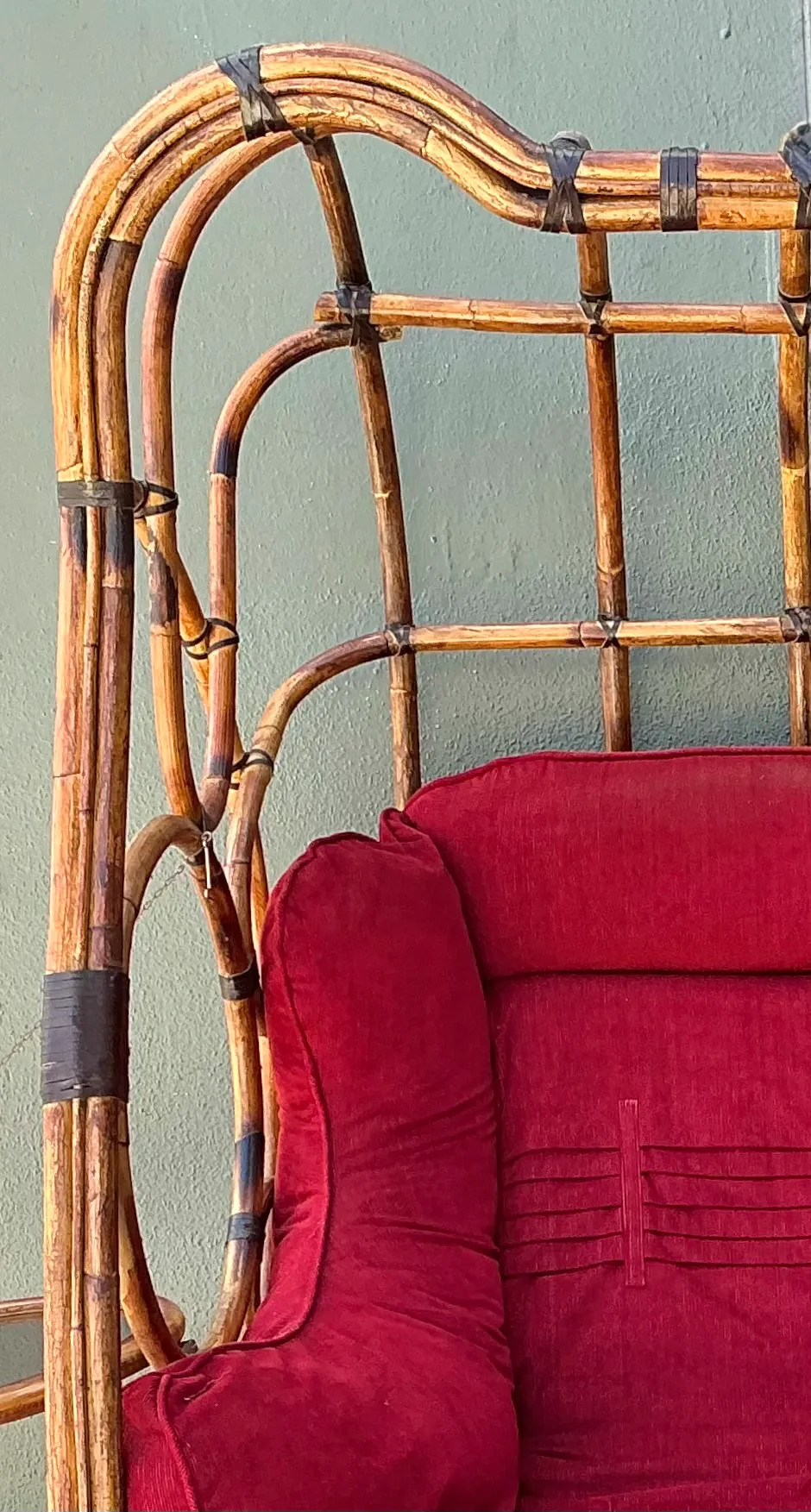 Vintage Bent Rattan Swivel Lounge Chair With Flip Down Side Tables — additional photo 5