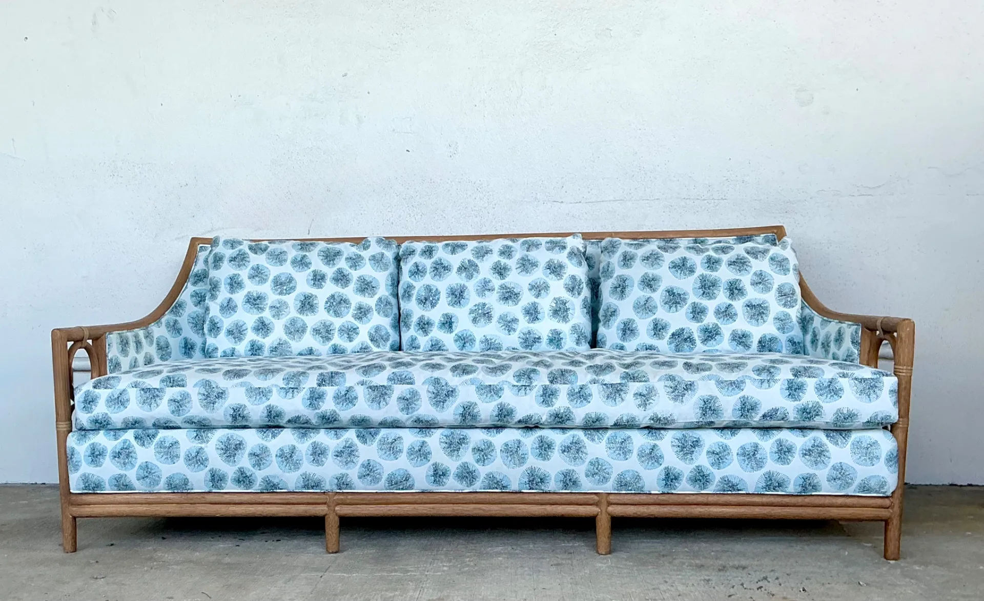 Vintage McGuire Rattan Sofa In Peter Fasano For John Roselli “Sconcett” — additional photo 2