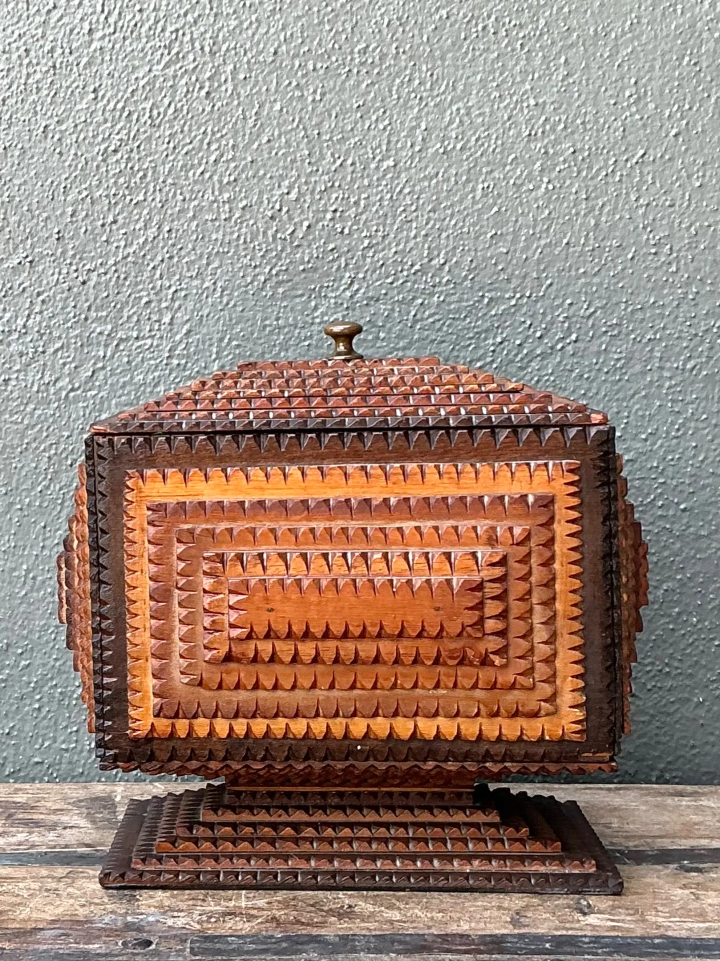 Vintage Tramp Art Wood Box On Pedestal — additional photo 3