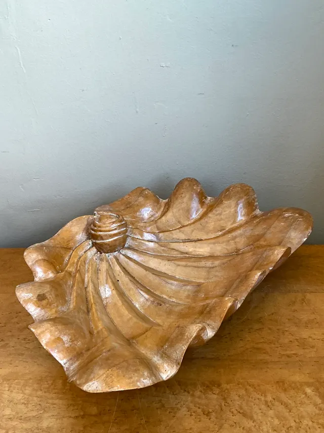 Vintage Carved Wood Clam Shell Bowl — additional photo 1