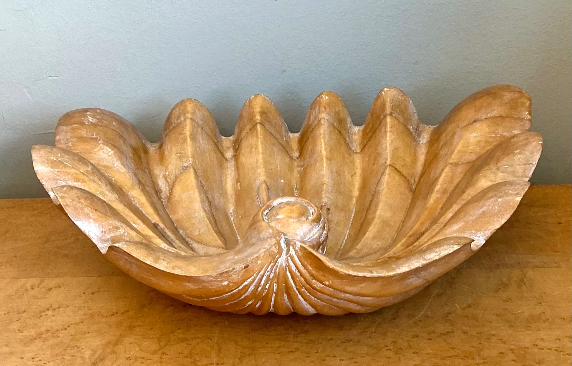 Vintage Carved Wood Clam Shell Bowl — additional photo 3