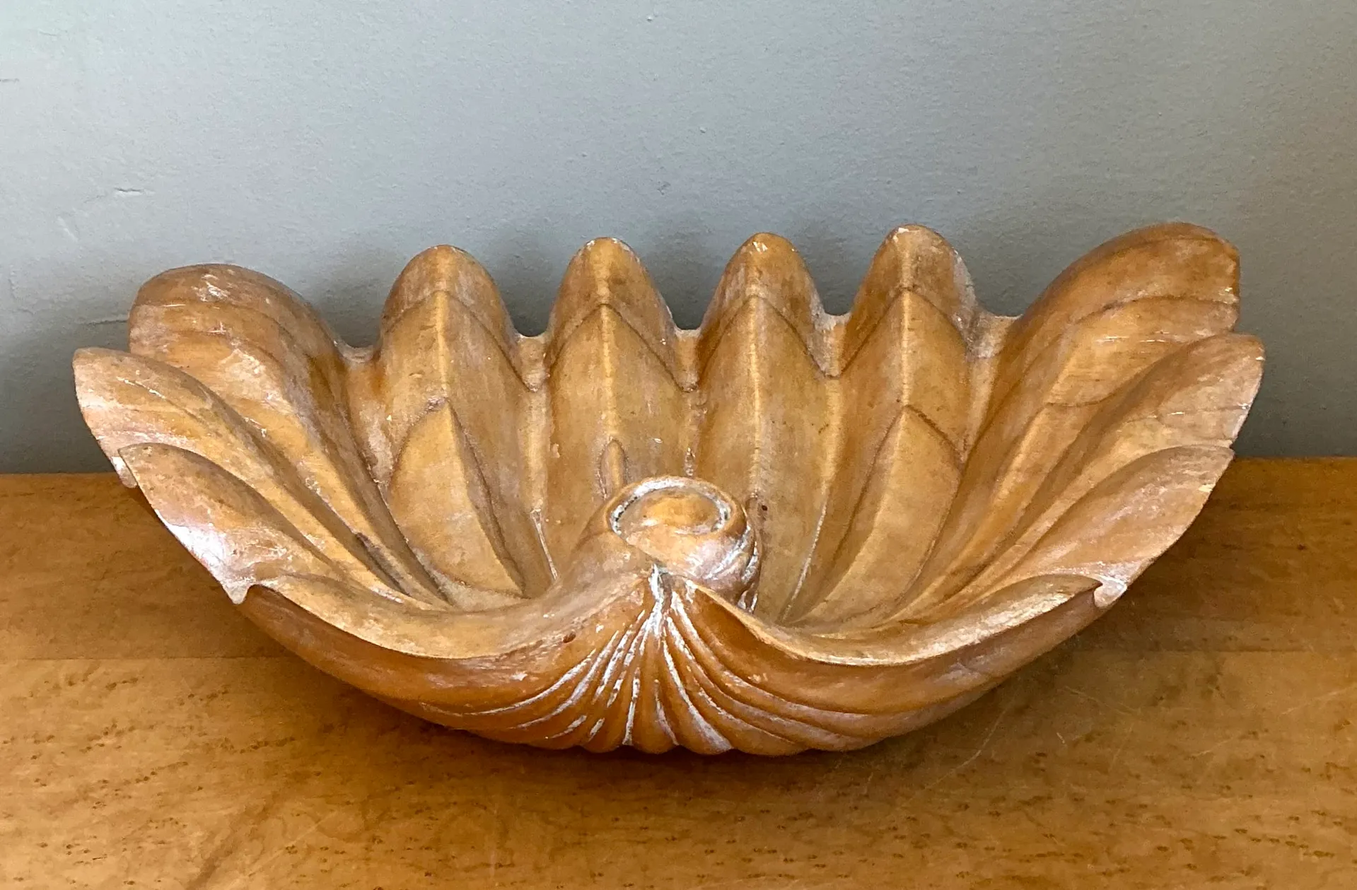 Vintage Carved Wood Clam Shell Bowl — additional photo 4