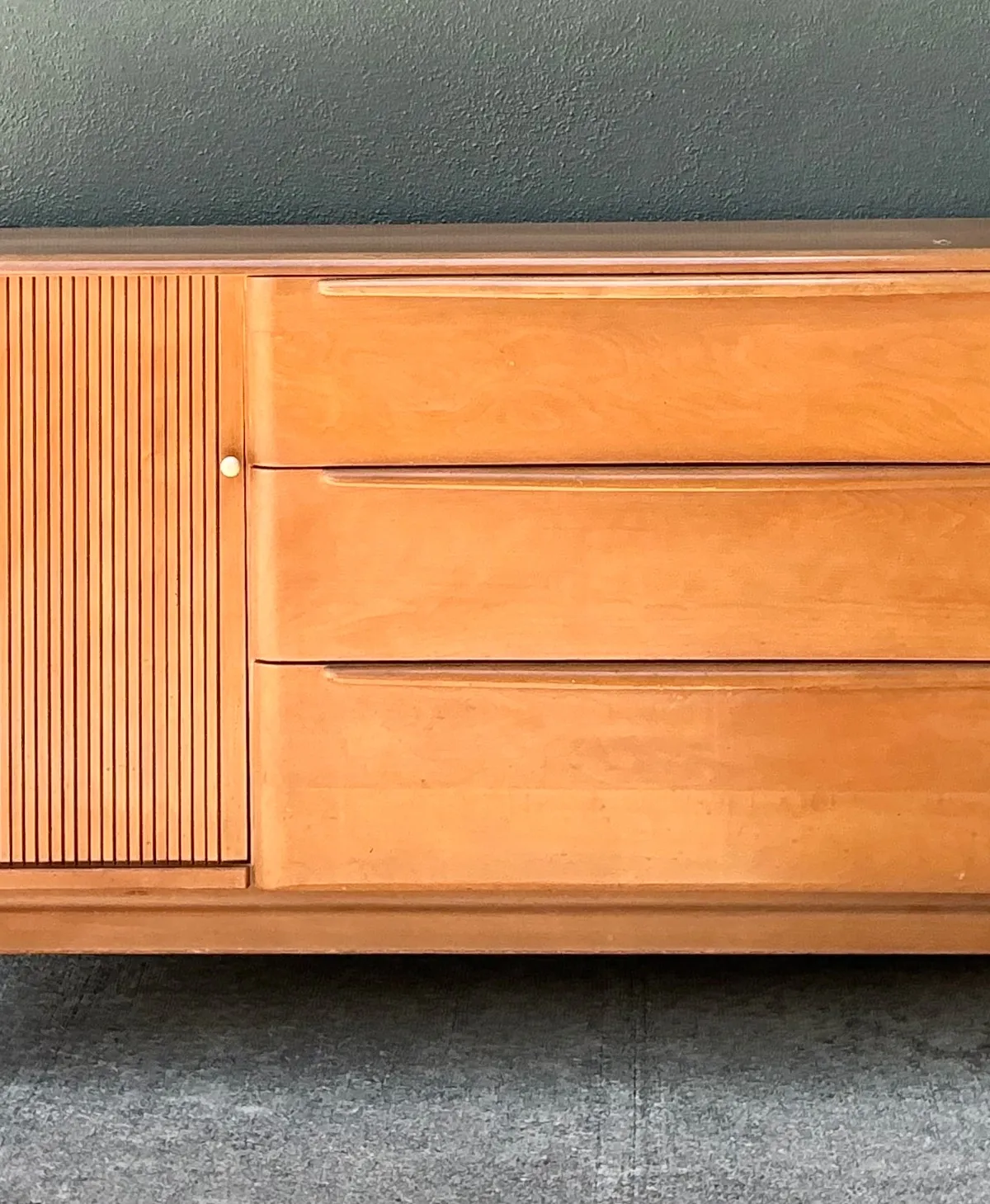 Mid-Century Heywood Wakefield Wood Credenza — additional photo 4