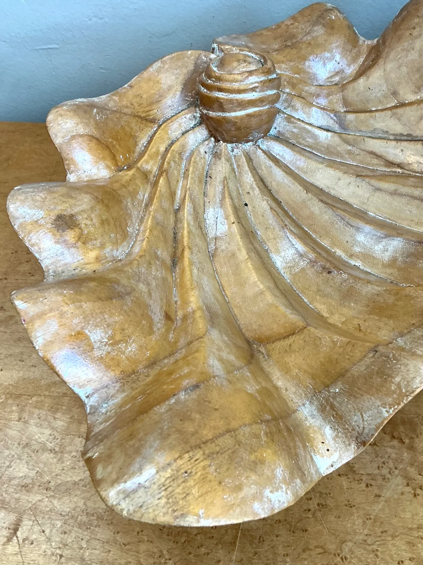 Vintage Carved Wood Clam Shell Bowl — additional photo 6