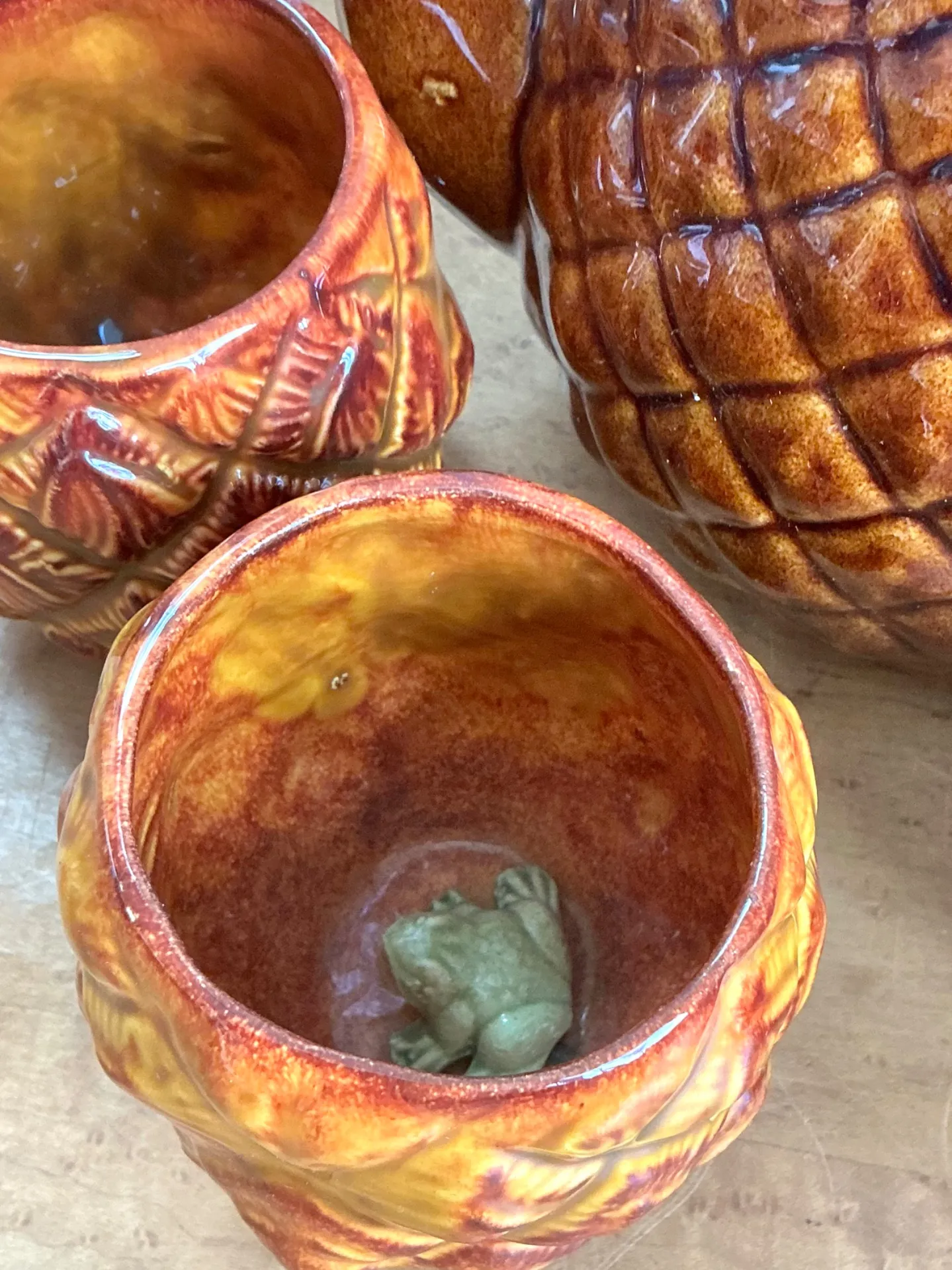 Vintage Pineapple Ceramic Teapot and Mugs Set — additional photo 2
