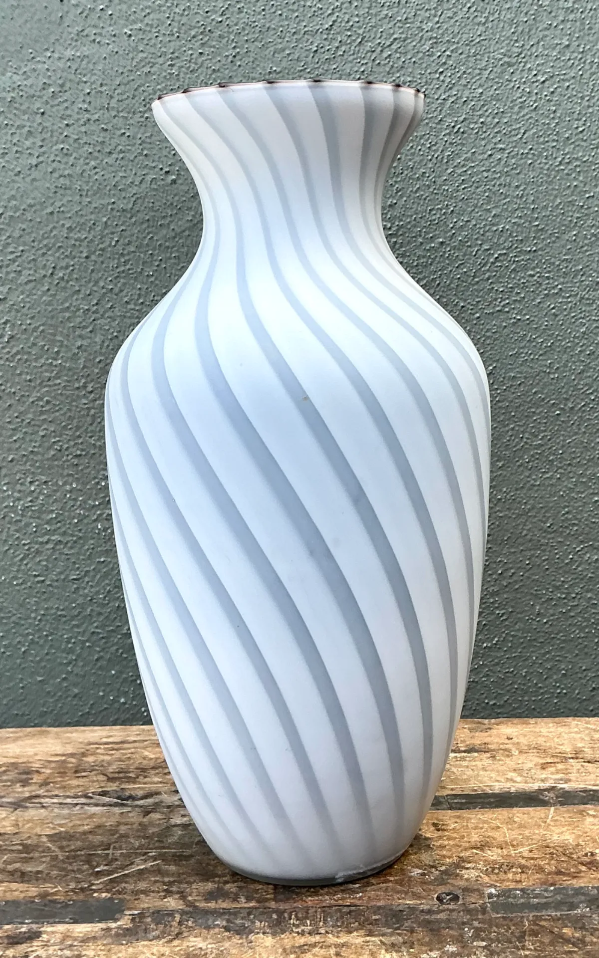 Vintage Archimede Seguso Murano Glass Vase