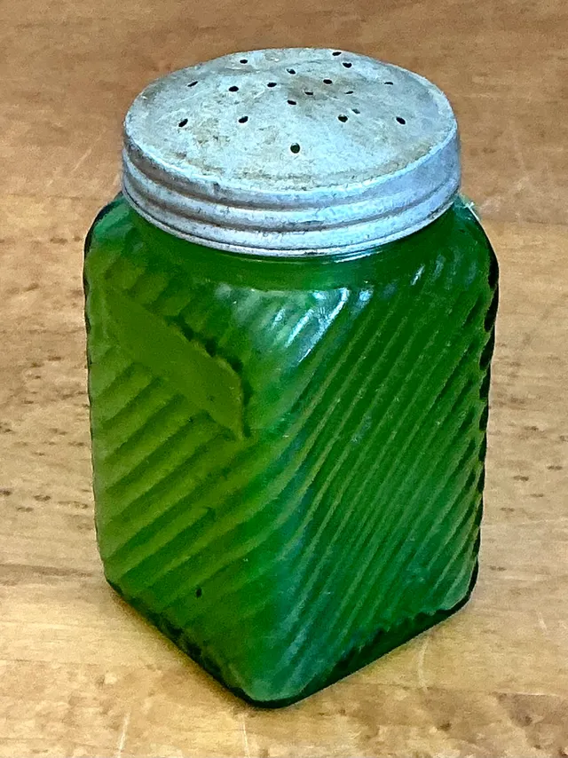Vintage Textured Green Glass Shaker — additional photo 5