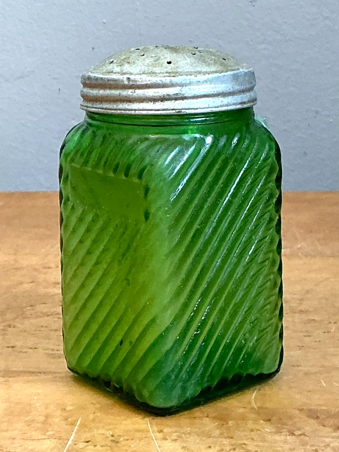 Vintage Textured Green Glass Shaker — additional photo 2