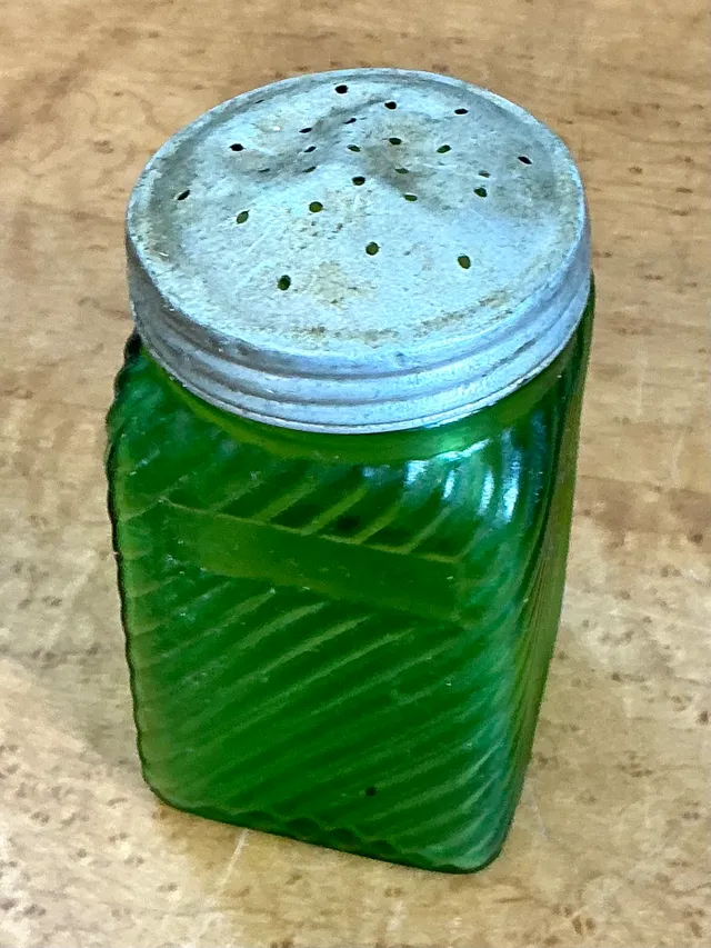 Vintage Textured Green Glass Shaker — additional photo 4