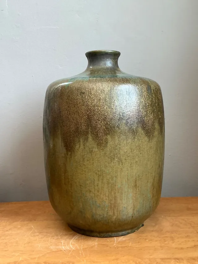 Vintage Handcrafted Studio Pottery Vase — additional photo 1