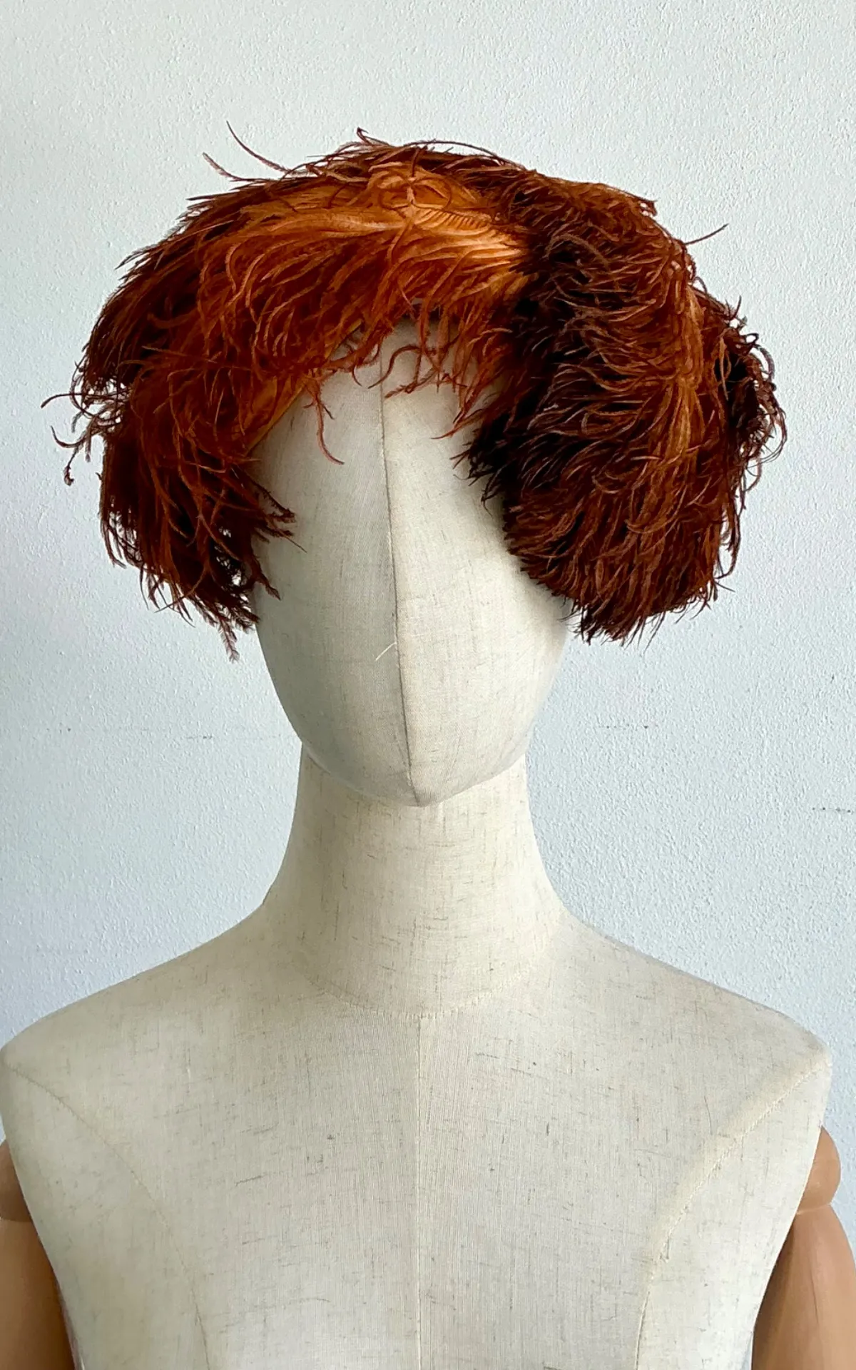Vintage 1950s Ostrich Feather Hat — additional photo 2