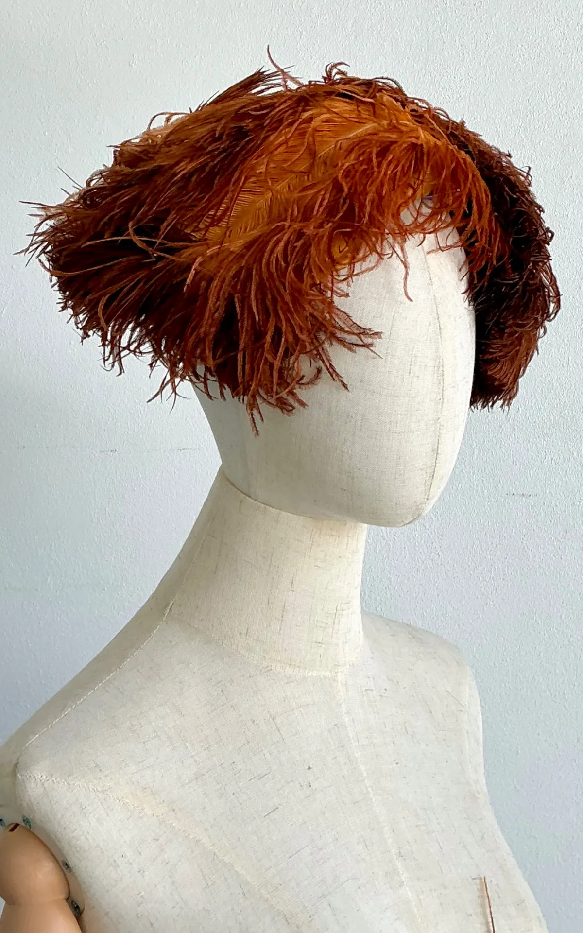 Vintage 1950s Ostrich Feather Hat — additional photo 6