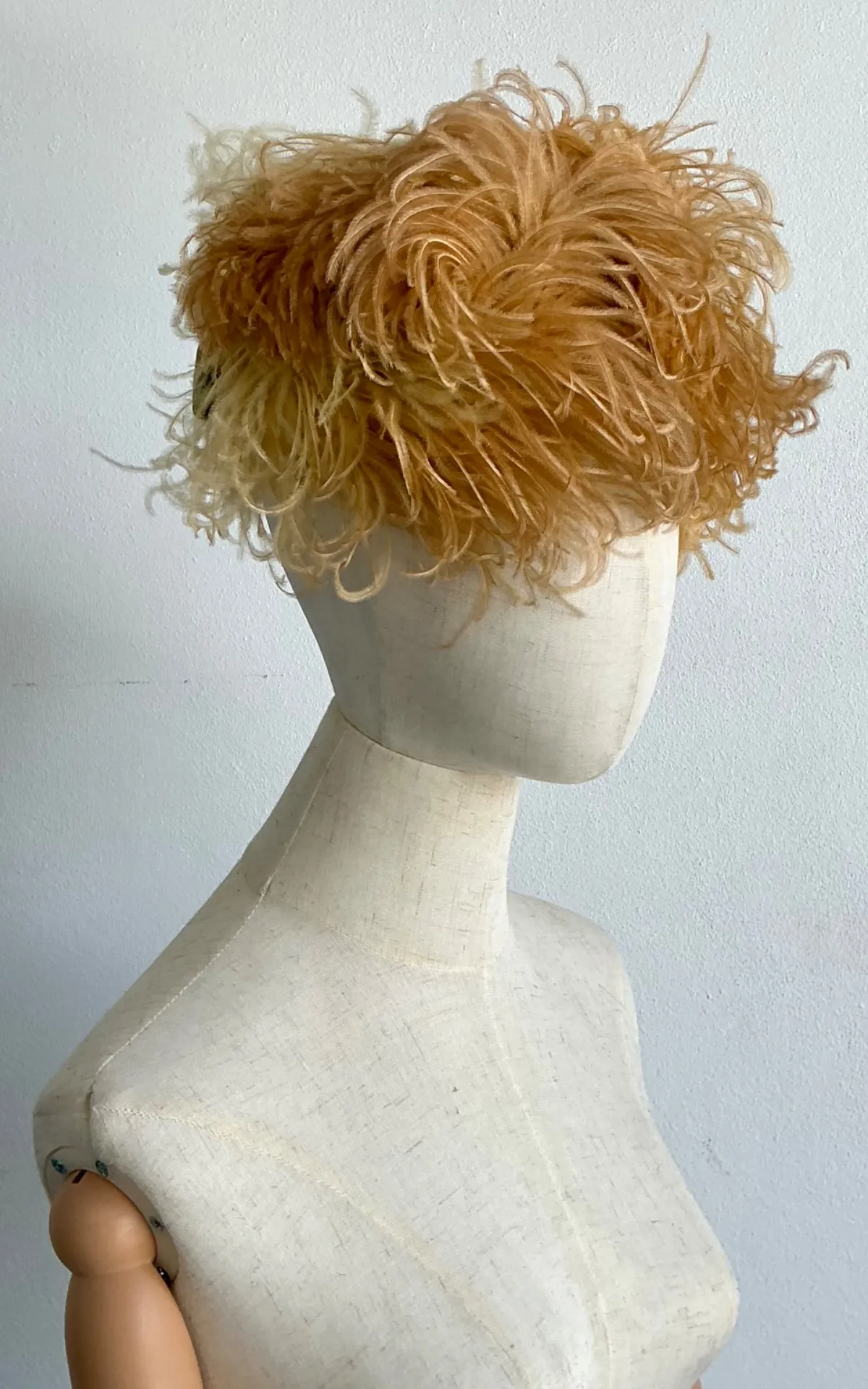 Vintage Ostrich Feather Hat With Velvet Bow — additional photo 8