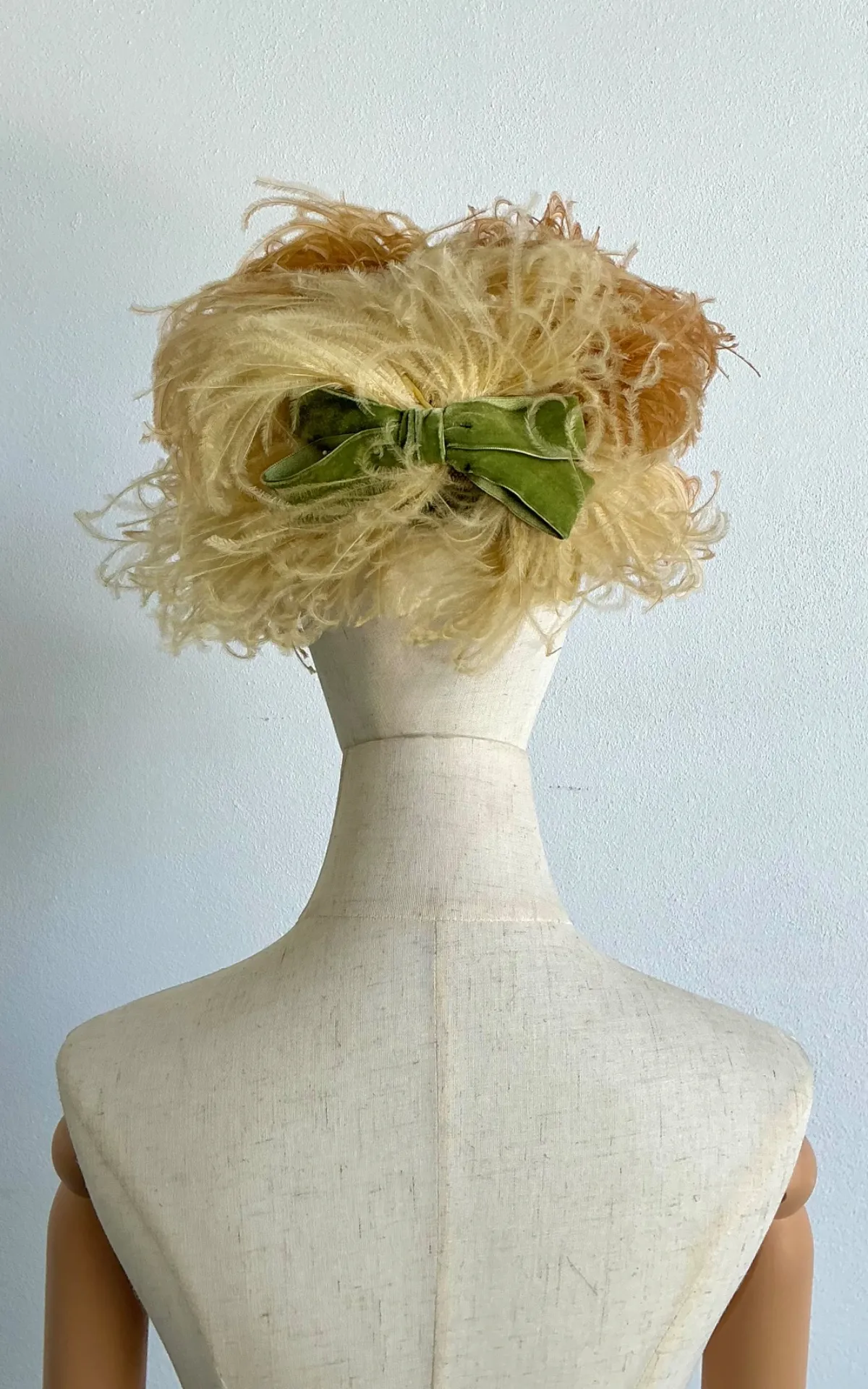 Vintage Ostrich Feather Hat With Velvet Bow — additional photo 4