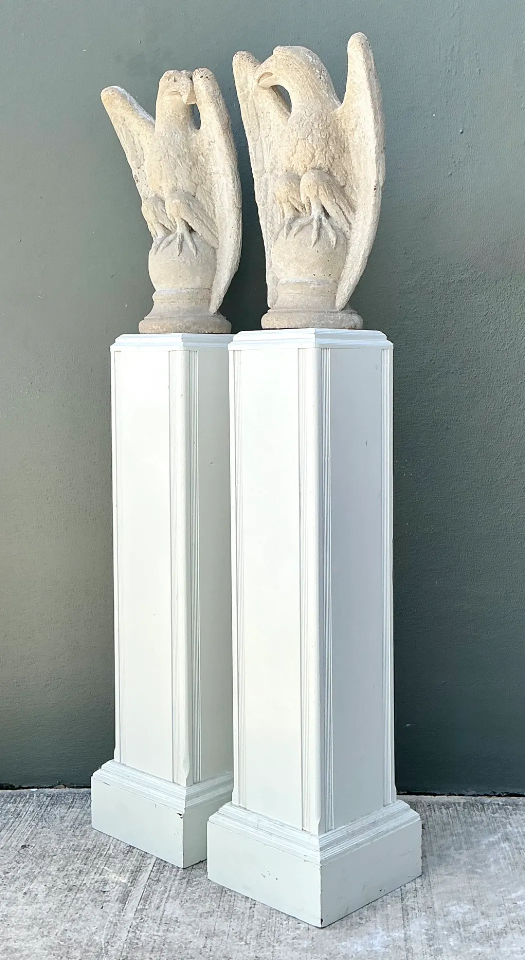 Vintage Cast Cement Eagle Statues - Pair — additional photo 3