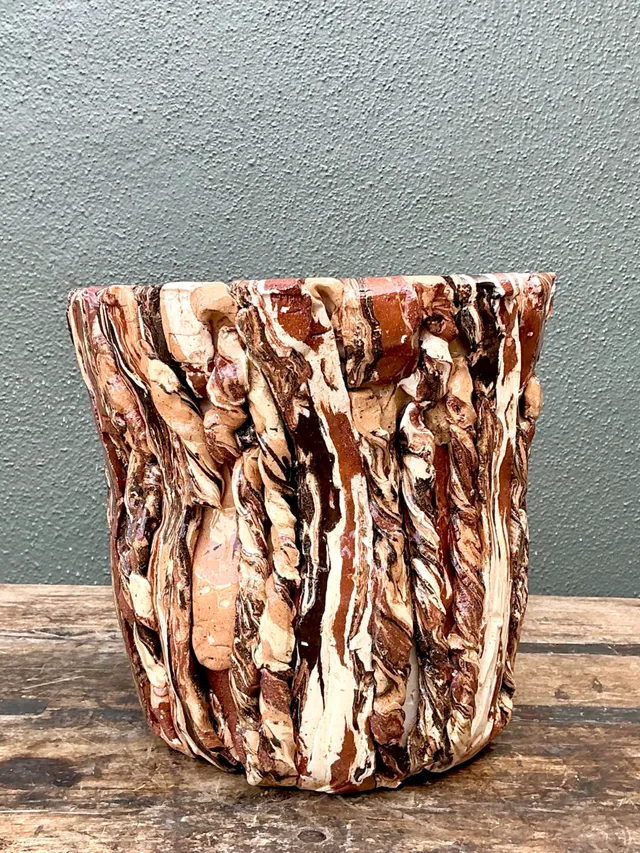 Vintage Textured Ceramic Planter — additional photo 6