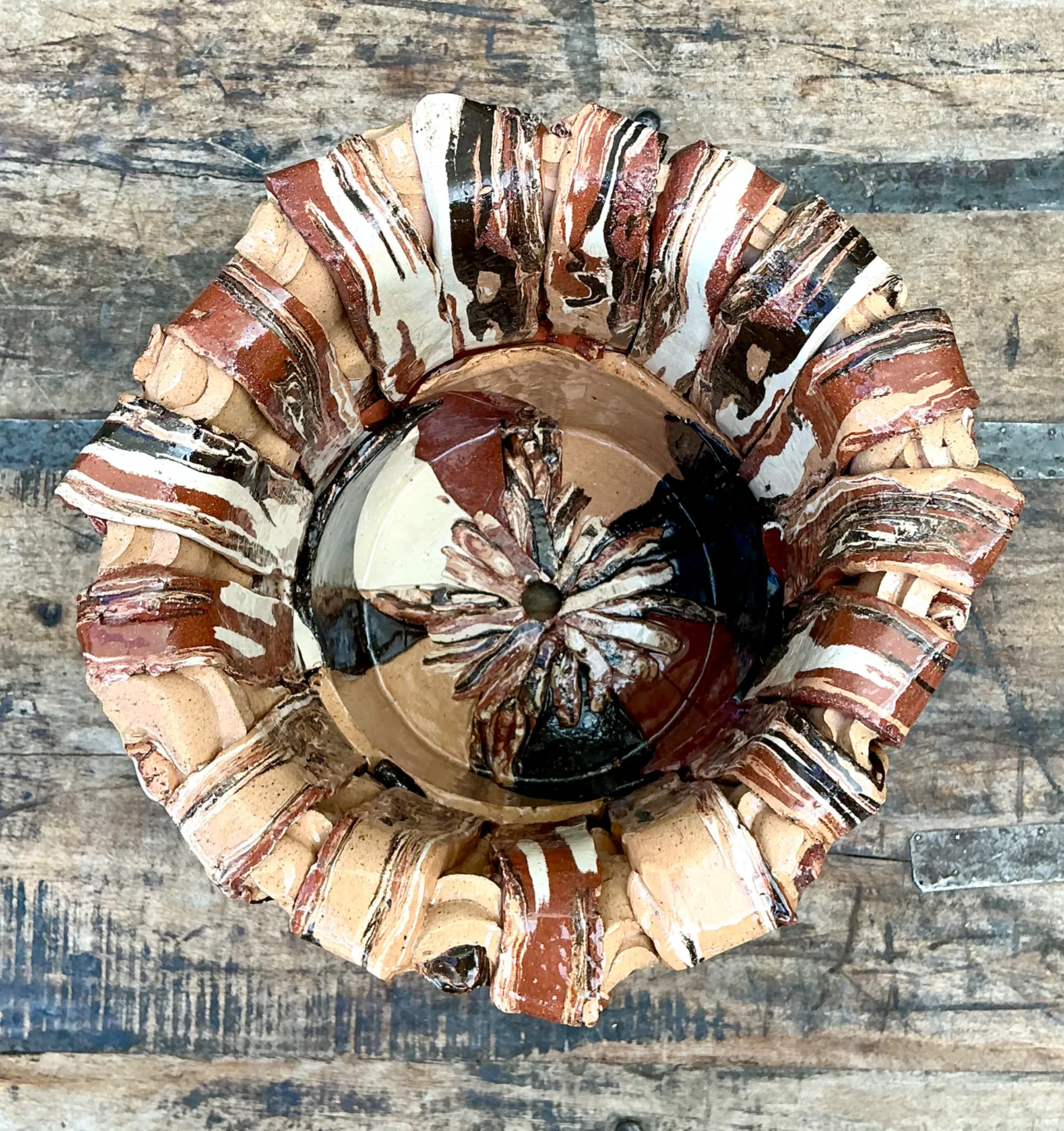 Vintage Textured Ceramic Planter — additional photo 8