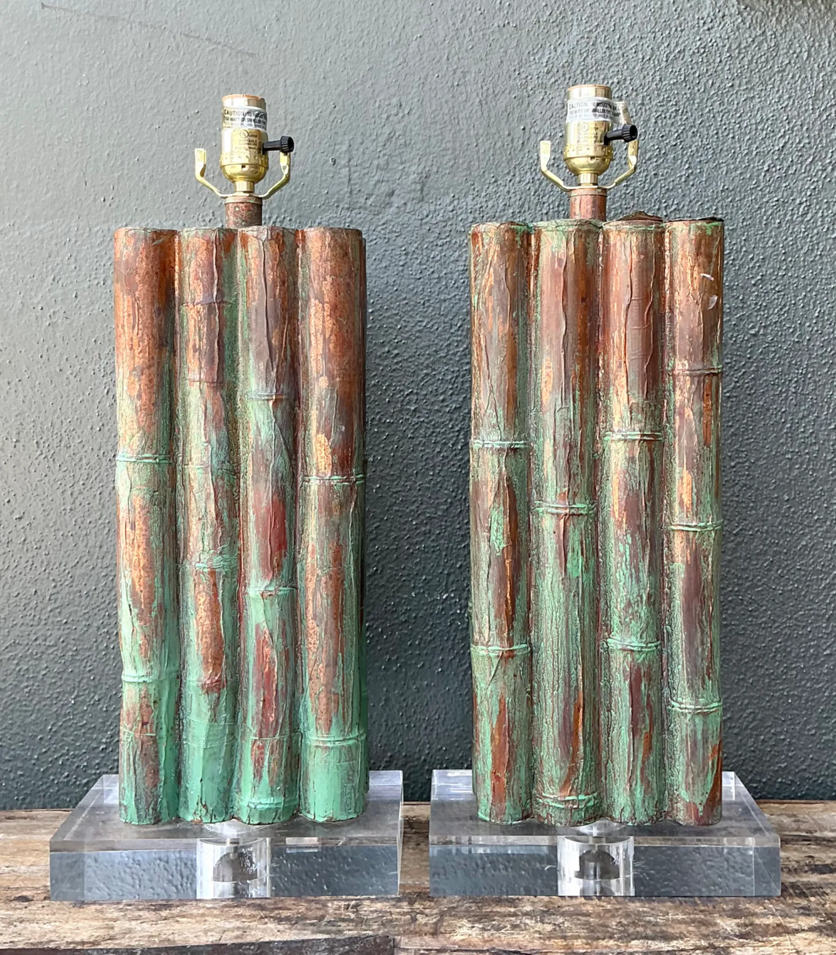 Vintage Faux Bamboo Lamps On Lucite Plinth - A Pair — additional photo 8