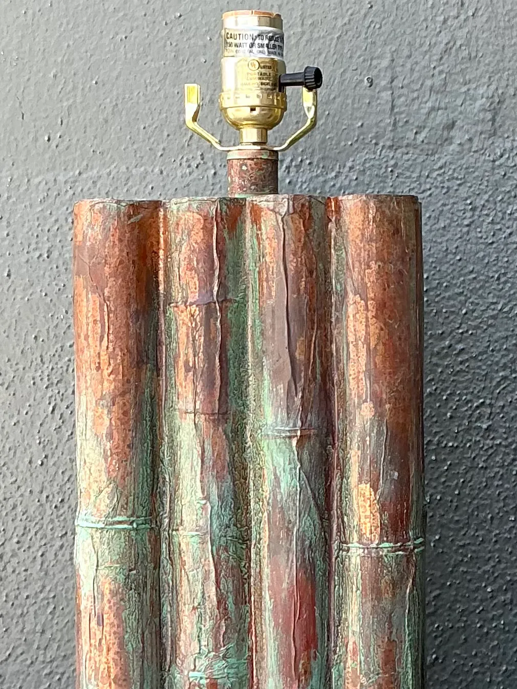 Vintage Faux Bamboo Lamps On Lucite Plinth - A Pair — additional photo 4