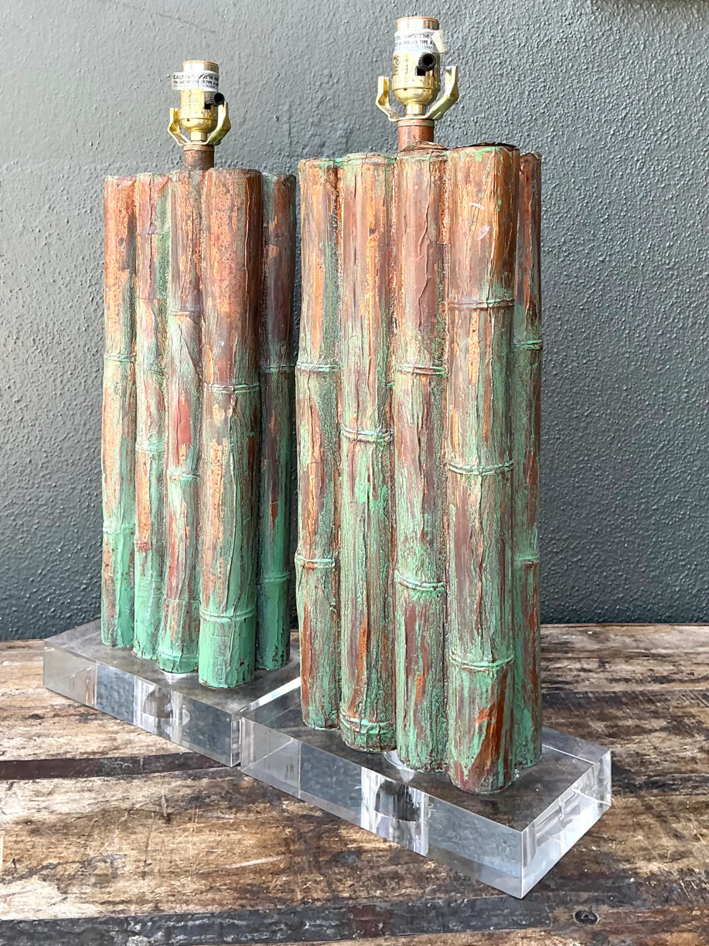 Vintage Faux Bamboo Lamps On Lucite Plinth - A Pair — additional photo 3