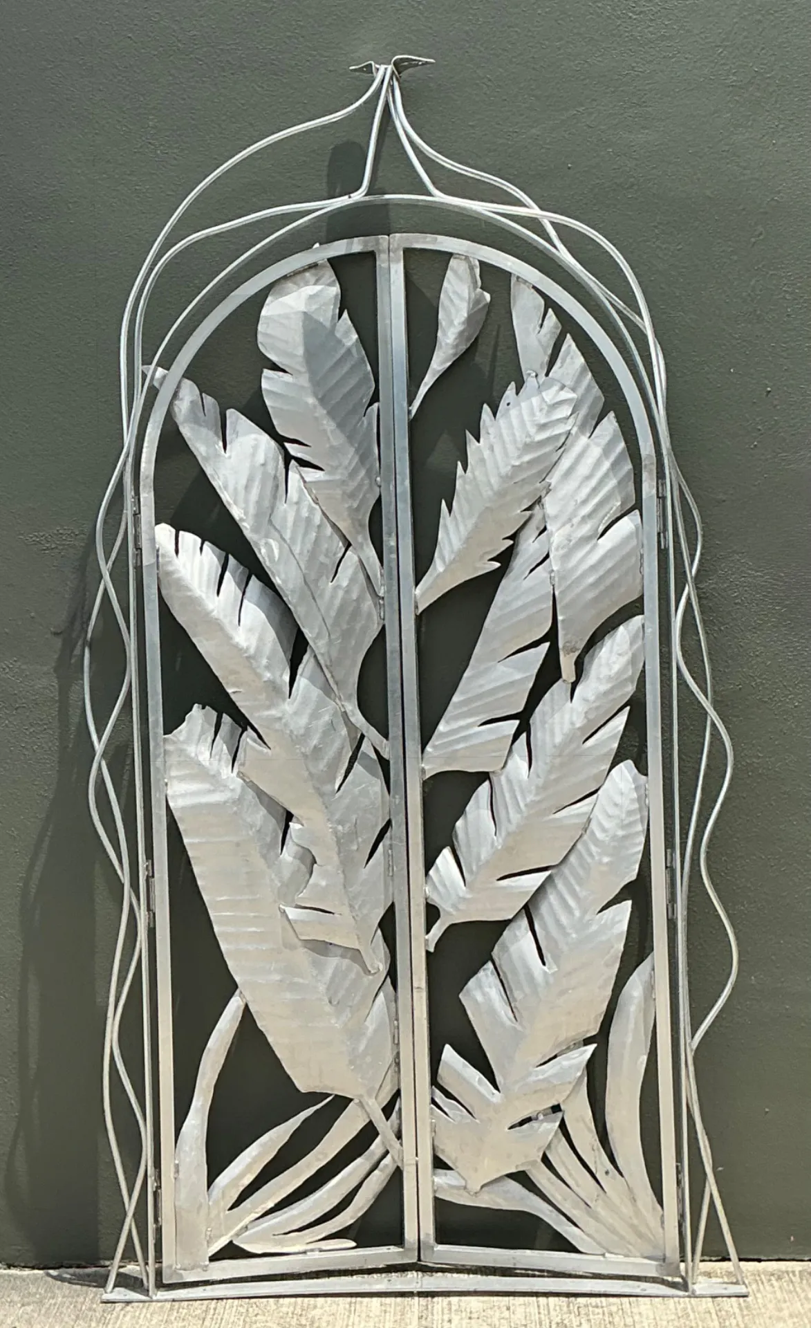 Vintage Aluminum Banana Leaf Botanical Garden Gate — additional photo 7