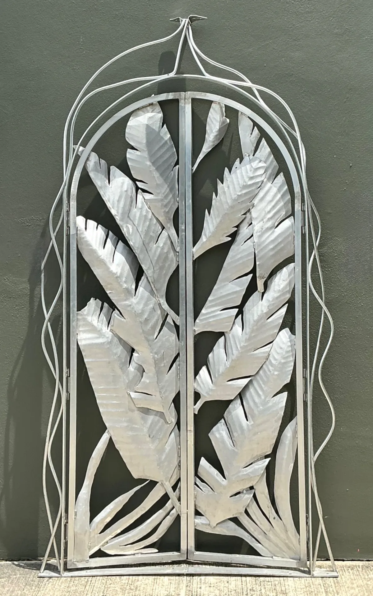 Vintage Aluminum Banana Leaf Botanical Garden Gate — additional photo 8