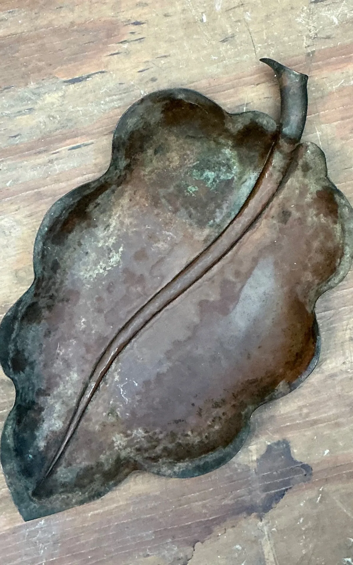 Vintage Italian Patinated Copper Leaf Bowl — additional photo 2