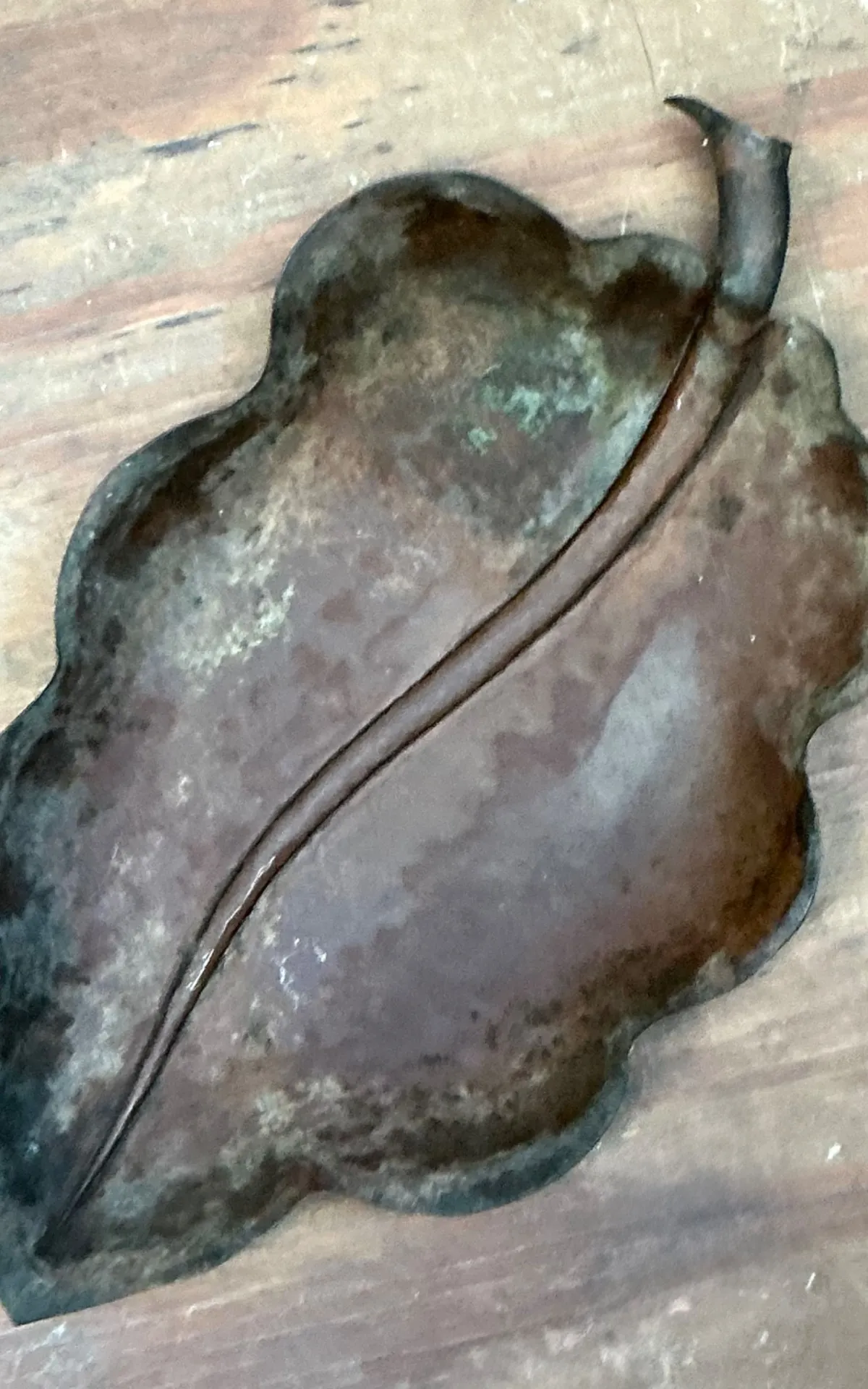 Vintage Italian Patinated Copper Leaf Bowl — additional photo 3