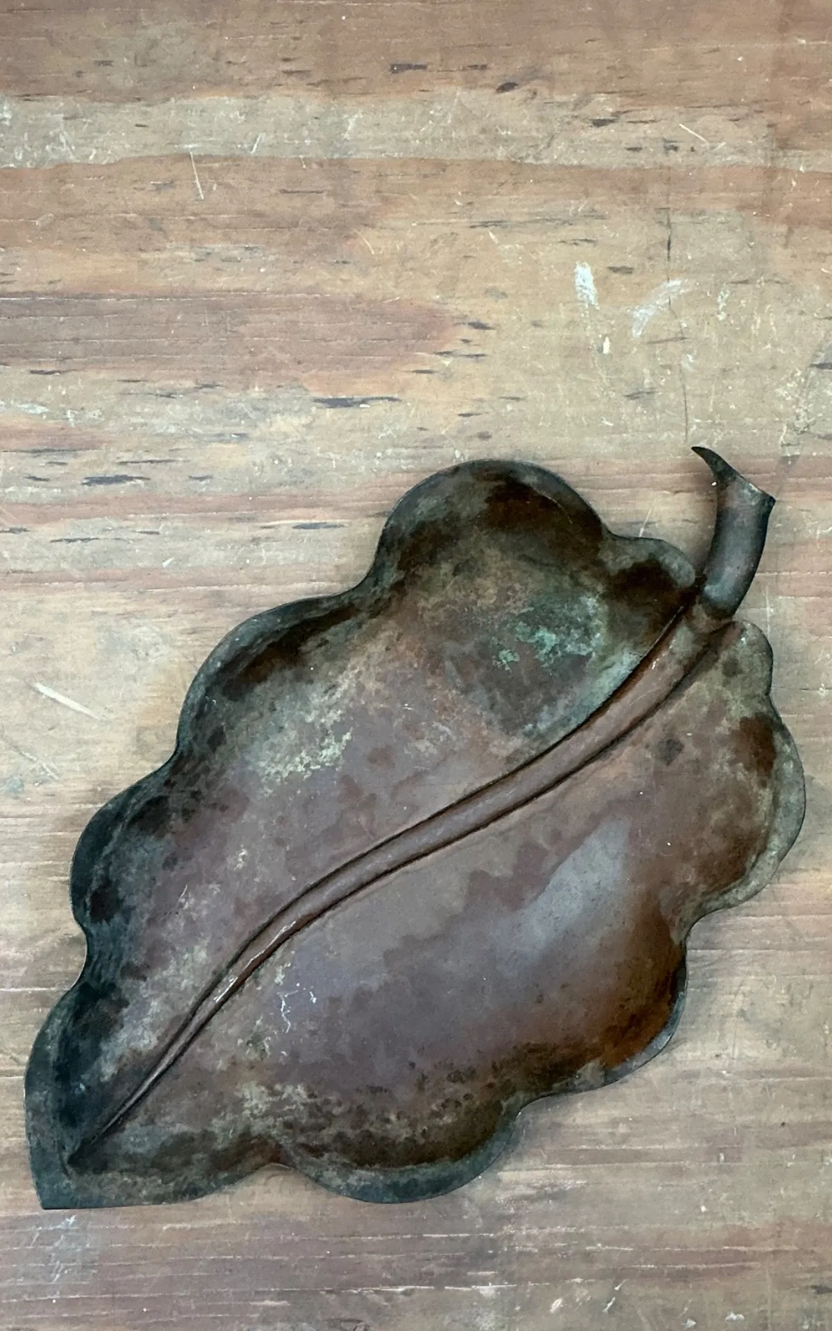 Vintage Italian Patinated Copper Leaf Bowl — additional photo 5