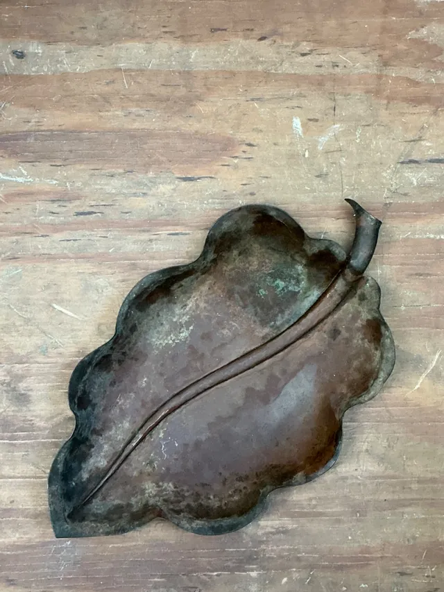 Vintage Italian Patinated Copper Leaf Bowl — additional photo 5