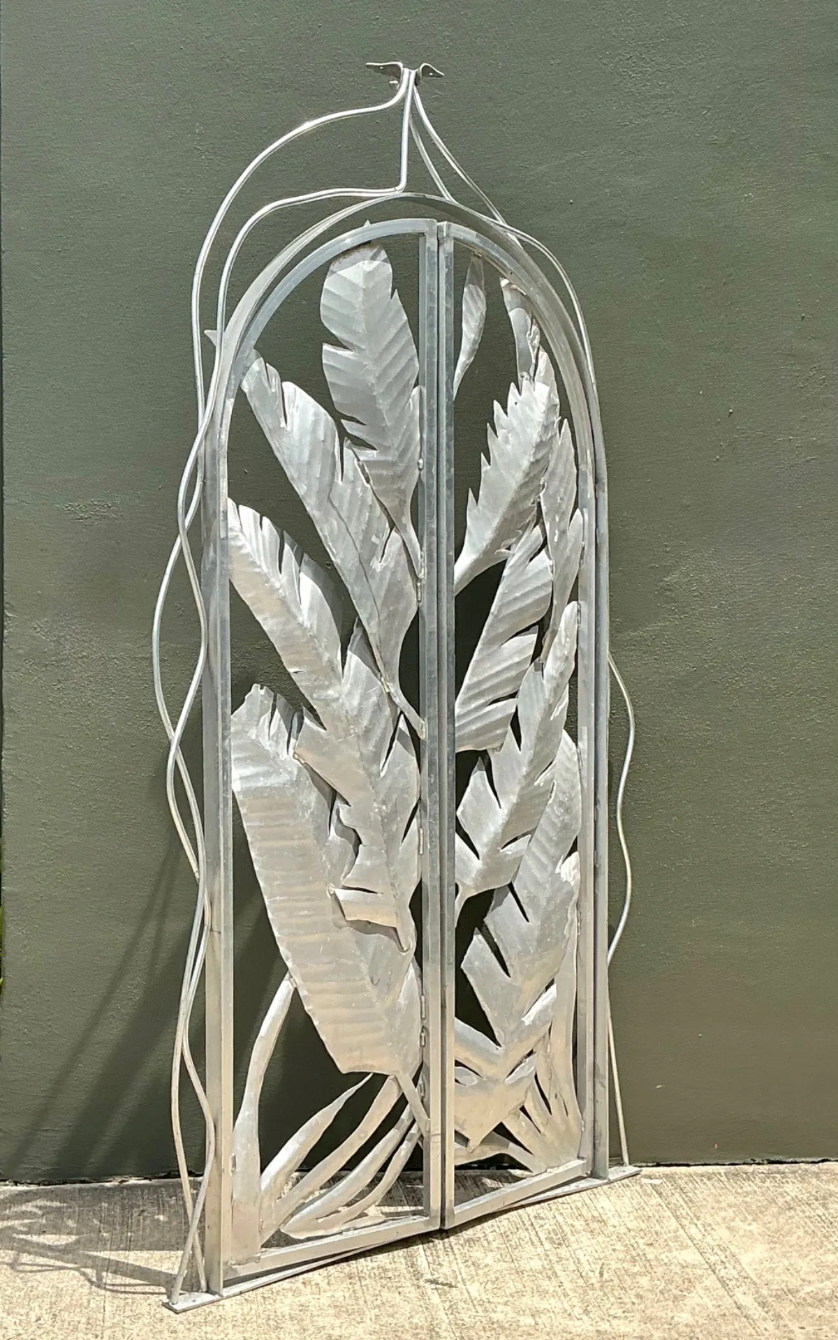 Vintage Aluminum Banana Leaf Botanical Garden Gate — additional photo 5
