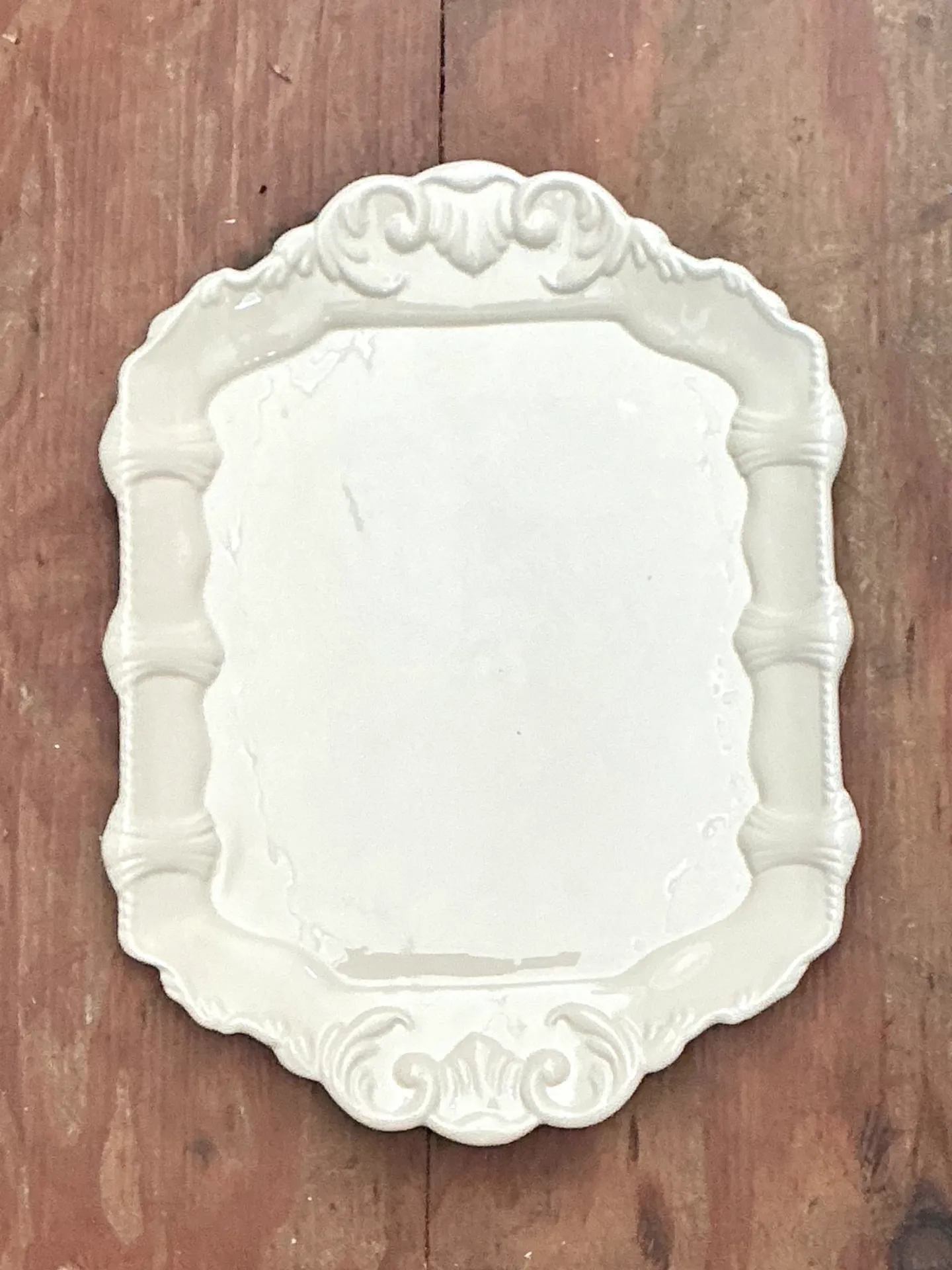 Vintage White Embossed Ceramic Platter — additional photo 8